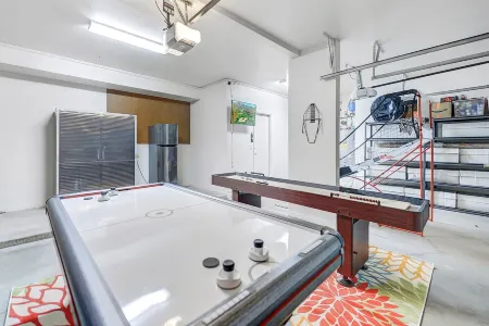 Luxury Home With Resort Style Backyard with Heated Pool/Spa High End Amenities