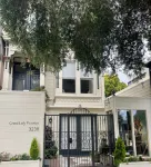 Pacific Heights Victorian Bedroom & Bathroom