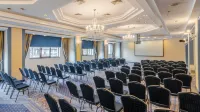 Hilton Sibiu Hotels in Решинарі
