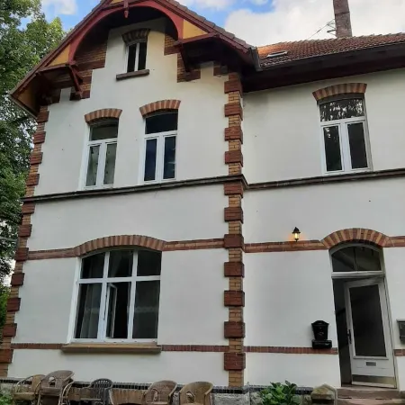 Freshly renovated former railroad station, detached and special Отели в г. Фёль