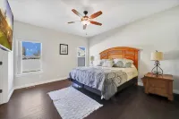Clean, Cozy home near St. Luke's