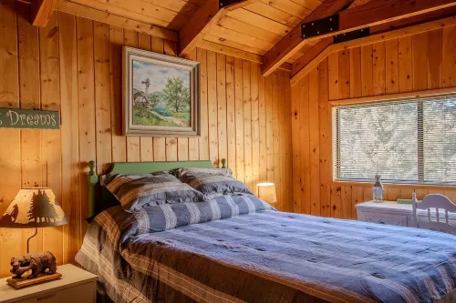 Green Door Lodge- Duck Creek Village, Ut. -3bd/2ba - Pet Friendly!