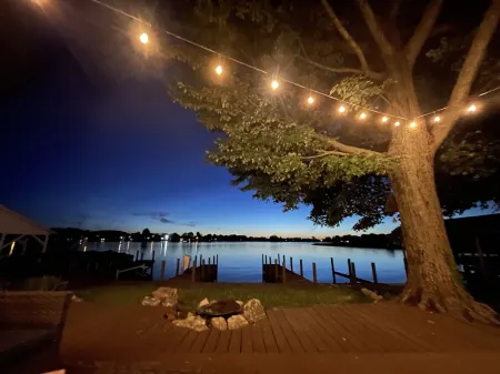 Lake House with Spectacular Sunsets & Boat Dock