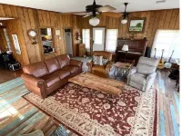 The Baugh Farm-Country Living near ATX