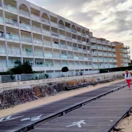 Beautiful apartment with magnificent sea view