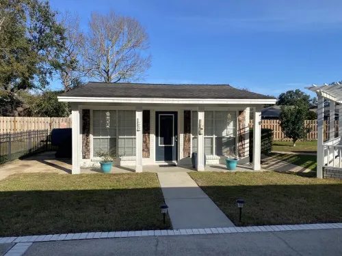 Relax by the Gulf Coast, just 8 mins from Gulfport Beach