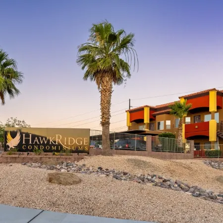The Oasis - Golf - Pool - Hot Tub - Condo with a View.