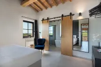 [LUXURY VILLA] POGGIO ALLA FAMINA Hotels near Avignonesi