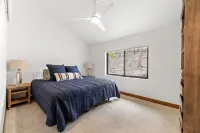 Amazing Views! Gorgeous New Home Near Hill City!