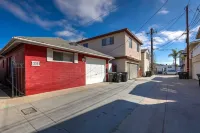 Bayfront Single Family Home 2 blocks from the sand!