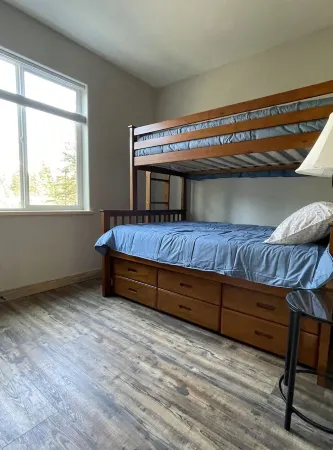 Hibernation Station - Two Bedroom Cabin Отели в г. Анкор Пойнт