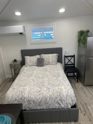 Gorgeous Small Private Pool House 터스틴 랜치 골프 클럽 주변 호텔