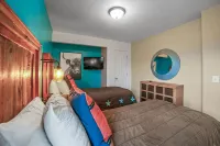 Bright 3 Br Condo, Private Patio, Desert Views, Pool, XL Driveway, 2 Car Garage Hotels in Moab South Valley