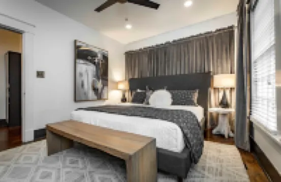 Hip and Historic Home Awaits You!  Stroll downtown/Steps away from UCA and CBC