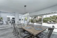 Open 9-28 to OCT 2! Pool, Spa, Pets Ok, Remodeled Beachy Lagoon Getaway!