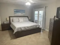 "Just Beachy" 2 Bedroom Condo at Maravilla near the beach