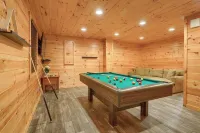 Memory Ridge Retreat, Sleeps 8, Walking Distance to Old Man's Cave