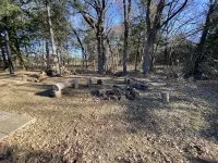 Cabin in the woods- Minutes from Lake Texoma, Red River, and Choctaw Casino.