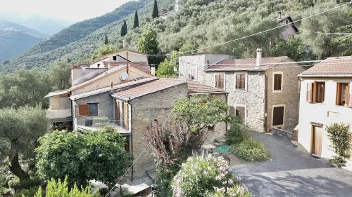 Wunderschönes Natursteinhaus mit Meersicht im Val Prino für 3 bis 5 Personen