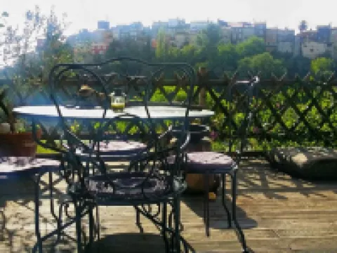 VILLA, 55 m2, BIOT, 4 / 6Pers, south-facing wooden terrace, swimming pool in private domain Hotels in Biot