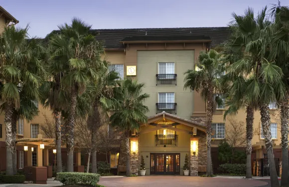 雲杉登陸長住套房酒店貝爾維尤