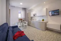 Neva-Elegant Suite with Balcony in Massa Lubrense center 10 minutes from Sorrento