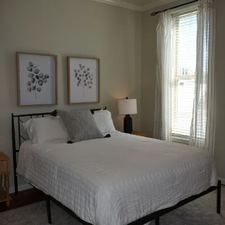 Amazing Suite nestled in downtown Corinth