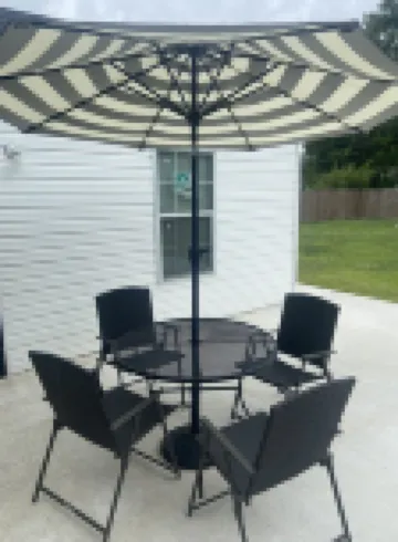 Amazingly clean, unique and spacious 4 Bedroom home near Casinos