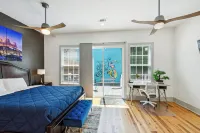 Spacious 5 BR 3.5 bath w private backyard Hotels in Garden District