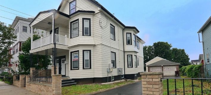 Boston 2 level luxury home, Free Parking, 5 mins to casino & 10 mins to airport 에버렛 호텔