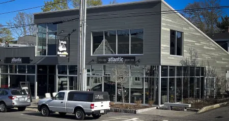 Bar Harbor Small 1BR Condo: All You Need for your Getaway. Ideal Location! Отели рядом с достопримечательностью «Библиотека Джесап Мемориал»