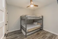 Amazing Lakefront 4 bedroom luxury Condo with large deck at Bridges Bay Resort