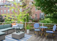 Upscale large 3 bedroom unit within walking distance to everything! ポートランドのホテル