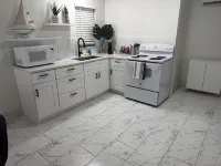 Unit 6 Premium 1 Bedroom King Pool View Suite, King Bed, kitchen, pool view