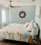 Happy Hour Cottage on Sunset Beach Treasure Island, FL.  Steps from the Beach!!