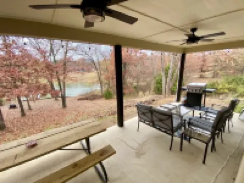 Cozy and Relaxing Lake House close to Lake of the Arbuckles Hotels in Murray County