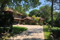 Breathtaking home close to Schaumburg, Chicago Отели рядом с достопримечательностью «Басс Форест-Север»