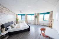 Design Penthouse - 4BR - 2 Bath - Rooftop - Whirlpool - 2 Parking