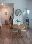 Longhorn Studio- 15 min from Glacier NP-Whitefish Mtn, and Flathead Lake!