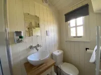 Sheldon Shepherd's Hut - Cosy Rural Retreat in the Peak District National Park Hotels in Bakewell