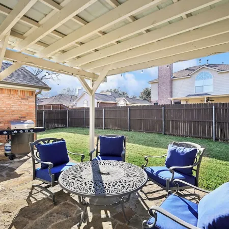 Charming Flower Mound Escape near DFW Airport and Legoland