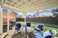 Charming Flower Mound Escape near DFW Airport and Legoland - WiFi