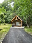 Campfire Retreat with outdoor hot tub under the stars and WiFi Hotels in Upshur County