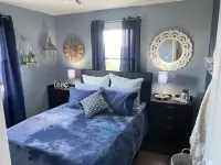 Renovated 2 Bedroom with King Bed, Pets Welcome, Washer & Dryer