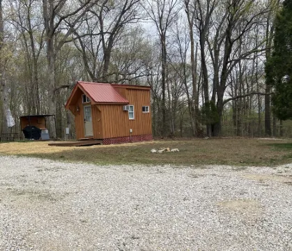 Tiny Cabin 5 Star Clean- French Lick, in -Book Now for Summer!  by Patoka Lake!