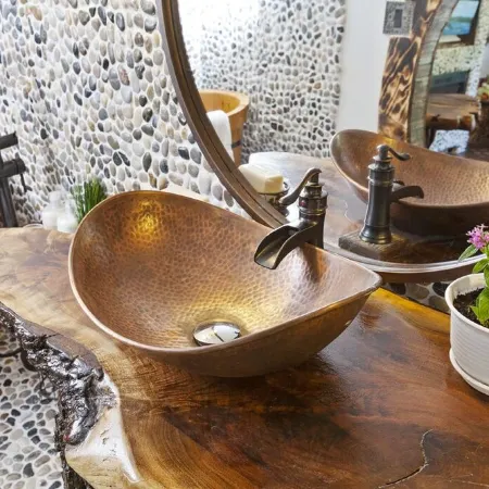 Hobbit House - Couples Hideaway
