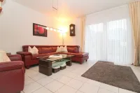 Semi-detached house with garden in a quiet side street in Norddeich - WiFi