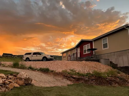 8 Bedroom, 4 Bath, 15 Beds, 4K square feet of space