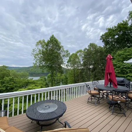 Little Buck Bungalow - Deerfield Lake View Home on Norris Lake