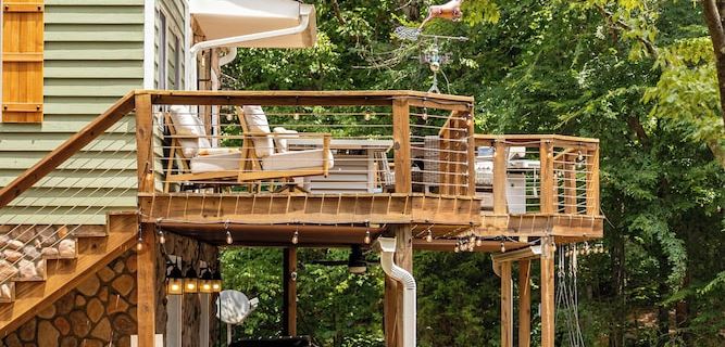Lakefront Private Cove Retreat w/ Sandy Beach, Dock, Hot Tub + Boat & Ski Option Hotels in Oconee County